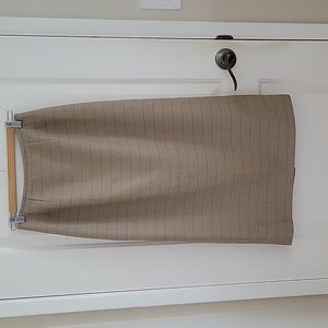 Le Suit Tan Windowpane Print Pencil Suit Skirt Size 4 Petite